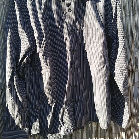 Kenneth Cole Men's Gray Black White Thin Striped Button Down - L - Picture 4 of 11